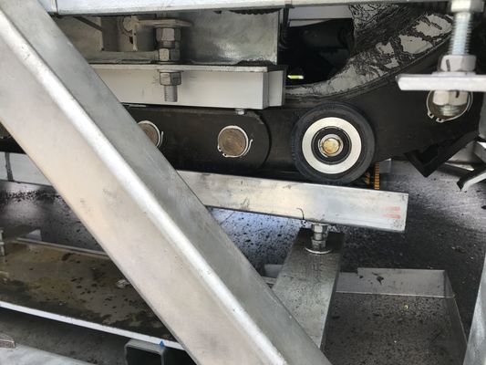 Undurchsichtige Art Rolltreppen-Schritt-Ketten-Rolle der Balustraden-beweglicher Weg-Rolltreppen-V